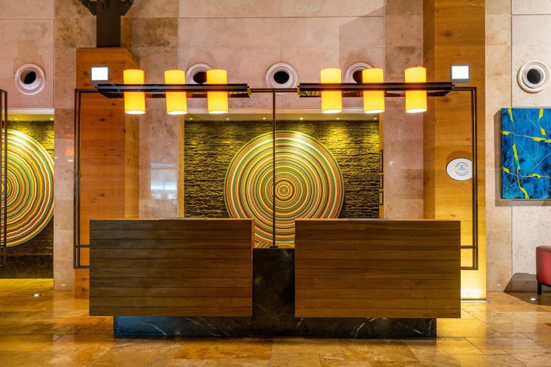 Antalya utazás Lara Barut Collection