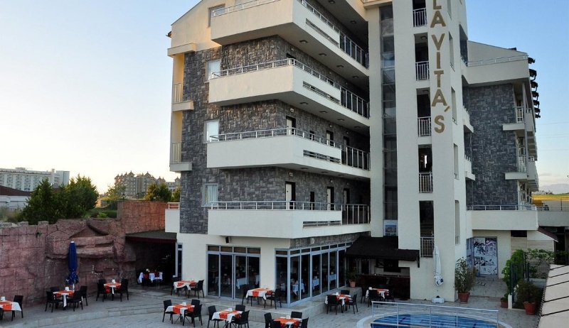 Lavitas Hotel Side