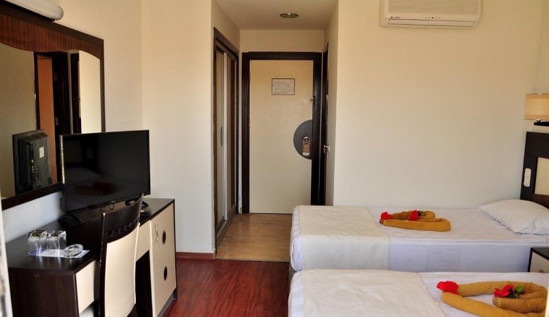 Side utazás Lavitas Hotel