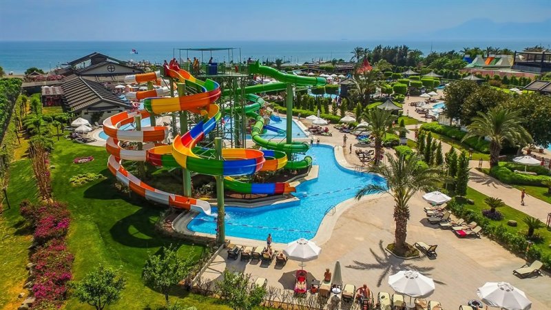 Antalya utazás Limak Lara De Luxe Hotel & Resort