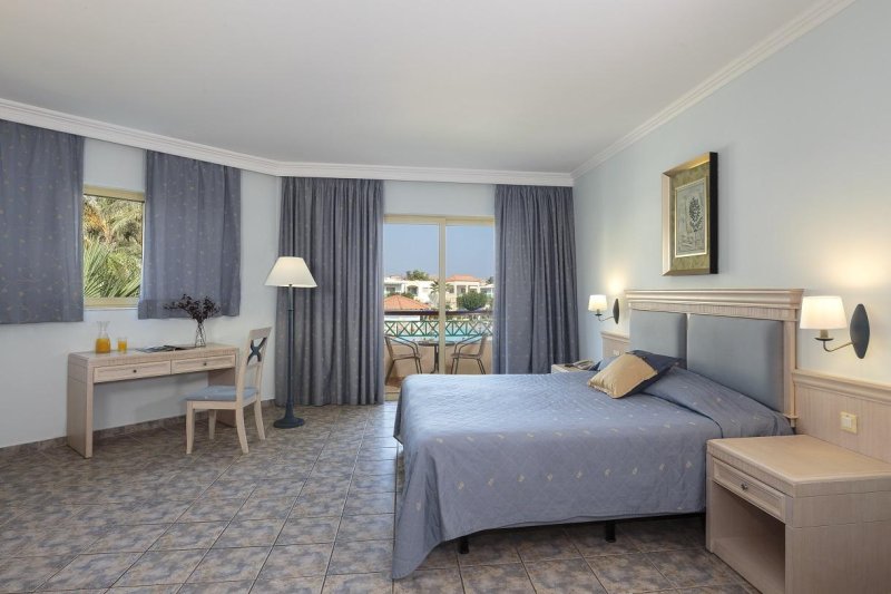 Rodosz utazás Lindos Princess Beach