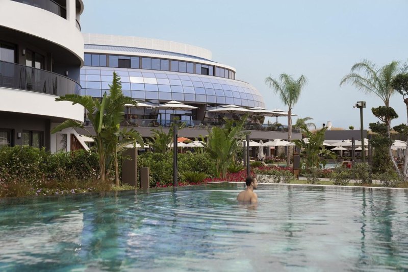 Side utazás Liu Resorts