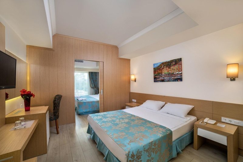 Kemer utazás Loceanica Beach Resort Hotel