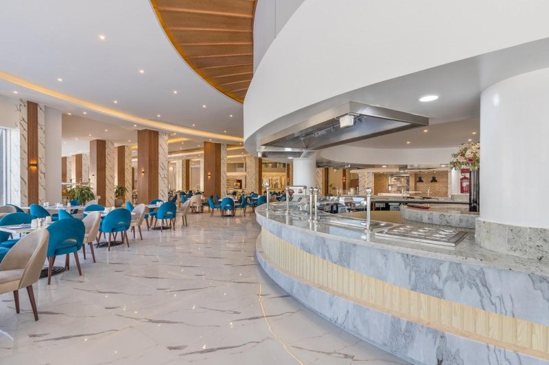 Hurghada utazás Long Beach Resort (ex. Hilton)