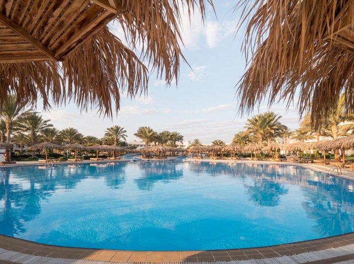 Hurghada utazás Long Beach Resort (ex. Hilton)
