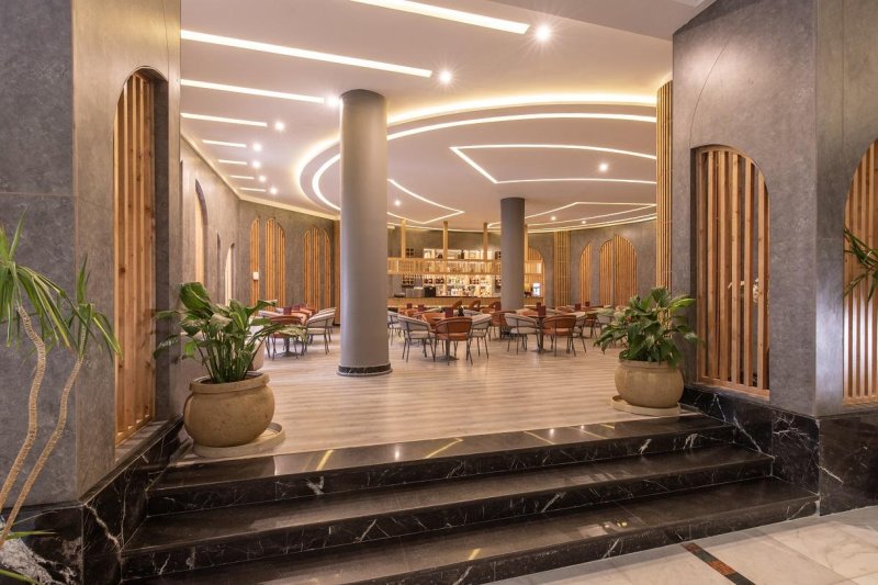 Hurghada utazás Long Beach Resort (ex. Hilton)