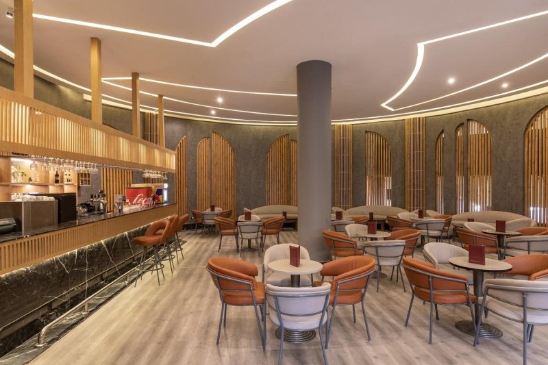 Hurghada utazás Long Beach Resort (ex. Hilton)