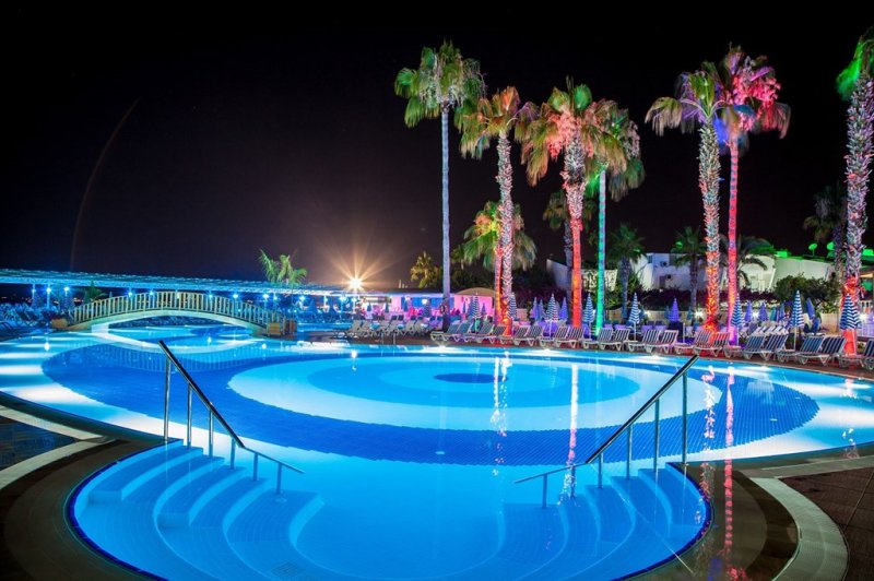 Alanya utazás Lonicera Resort Spa Hotel