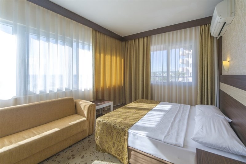 Alanya utazás Lonicera Resort Spa Hotel