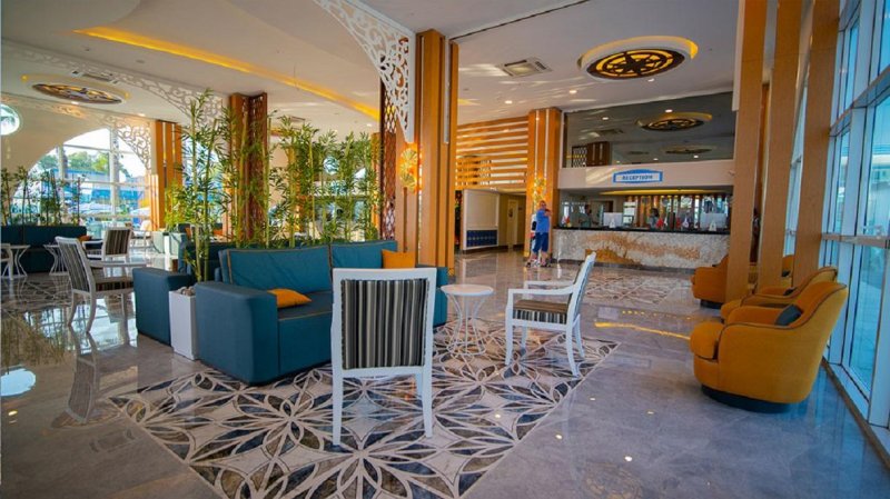 Side utazás Marine Family Club Hotel