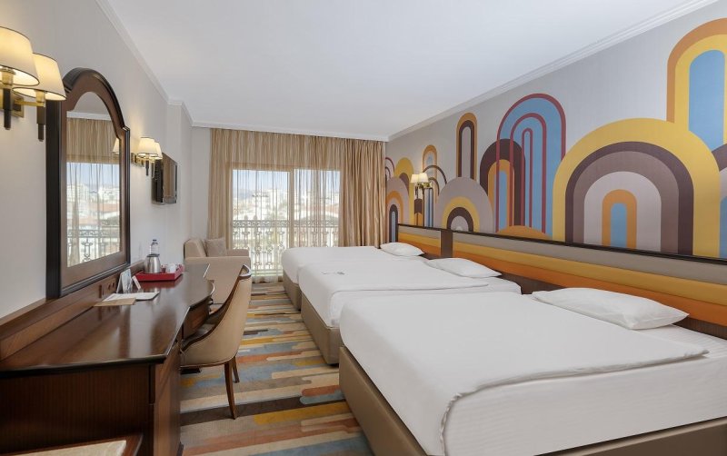 Antalya utazás Megasaray Westbeach Antalya