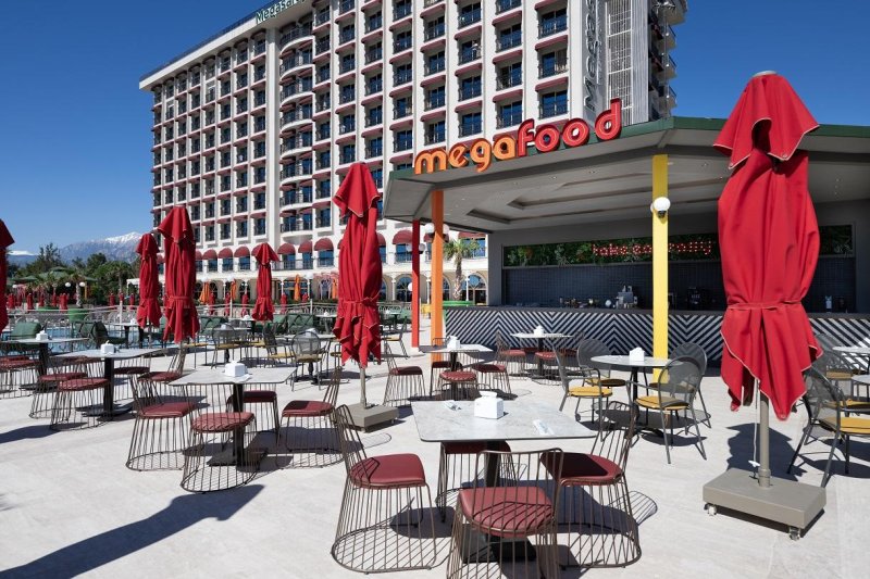 Antalya utazás Megasaray Westbeach Antalya