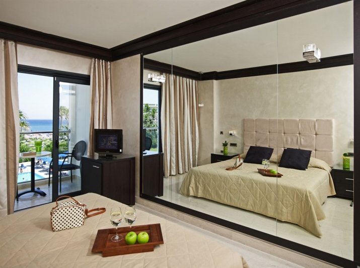 Rodosz utazás Mitsis Faliraki Beach