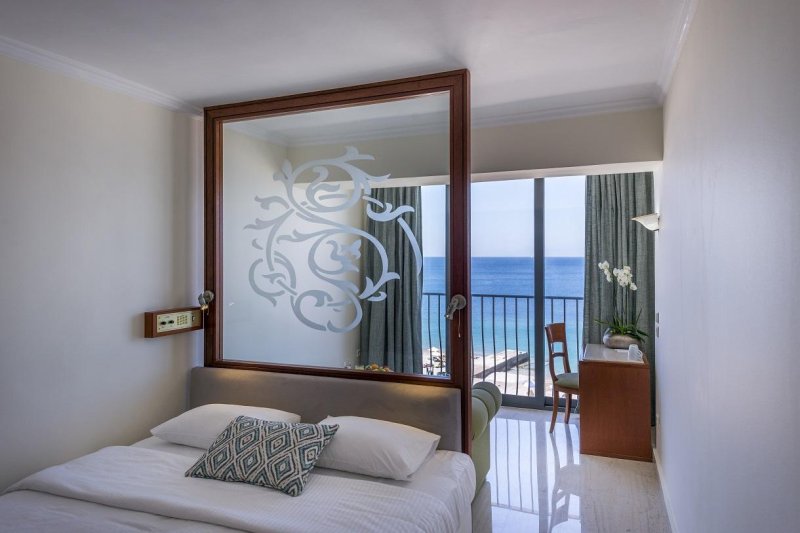 Rodosz utazás Mitsis La Vita