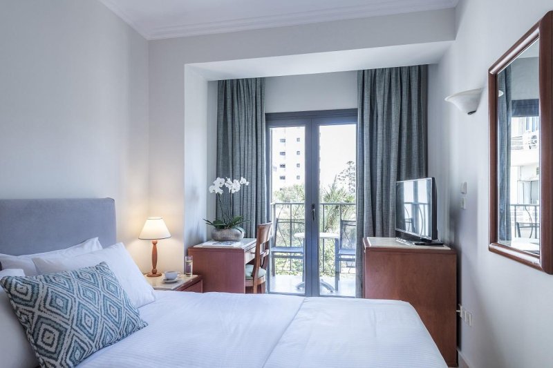 Rodosz utazás Mitsis La Vita