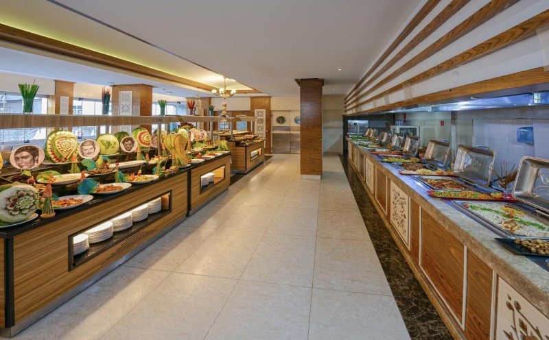 Alanya utazás Monart City Hotel