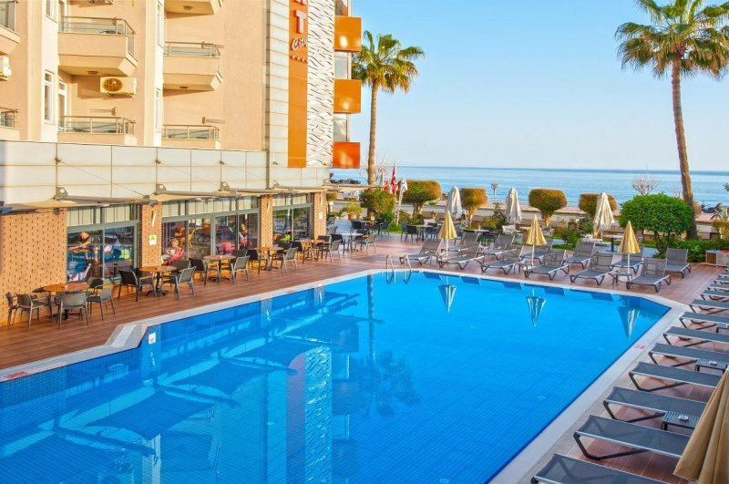 Alanya utazás Monart City Hotel
