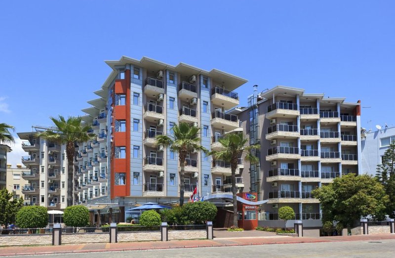 Alanya utazás Monart City Hotel