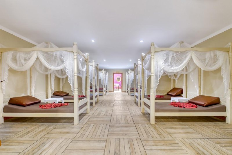 Alanya utazás Oz Hotels Incekum Beach Hotel