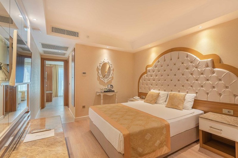 Oz Hotels Side Premium Side