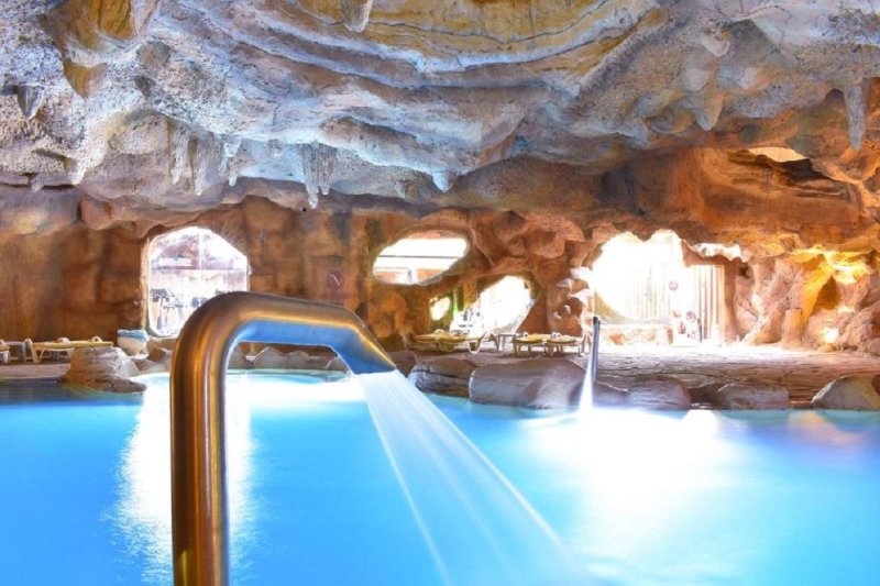 Sharm El-Sheikh utazás Parrotel Beach Resort