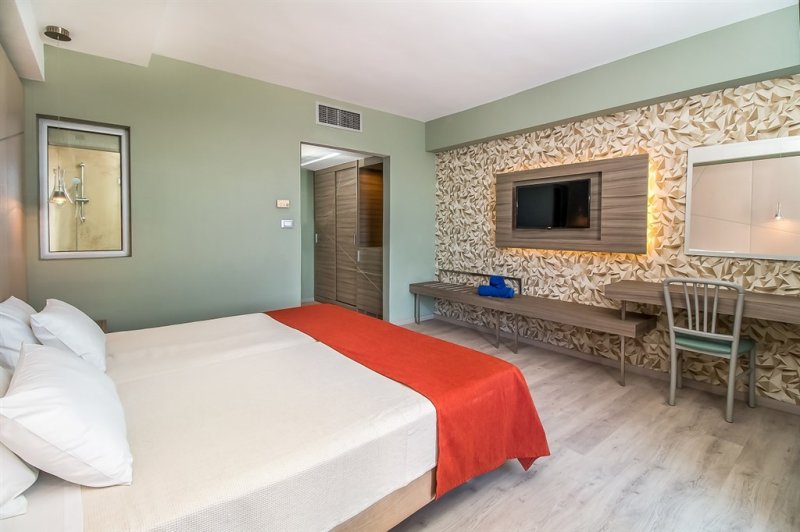 Rodosz utazás Pegasos Deluxe Beach Hotel