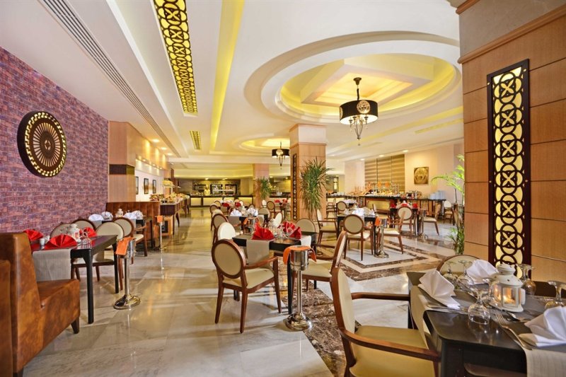 Hurghada utazás Pickalbatros Albatros White Beach