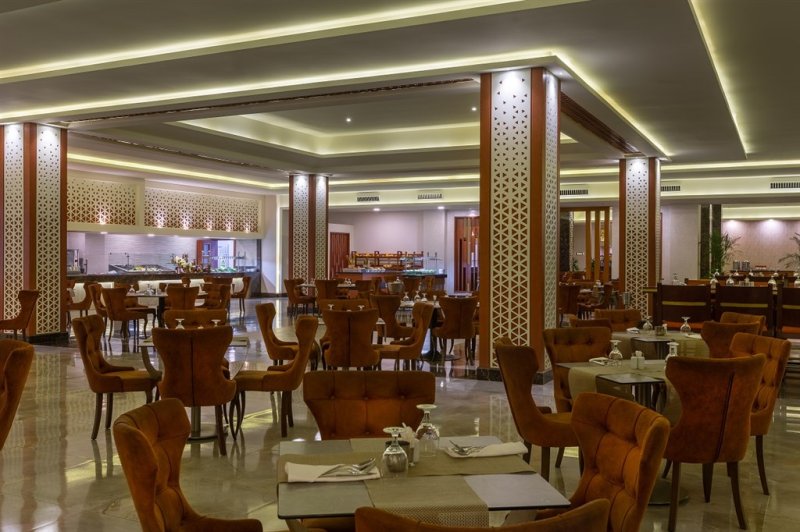 Hurghada utazás Pickalbatros Aqua Blu Resort (ex.sea World)