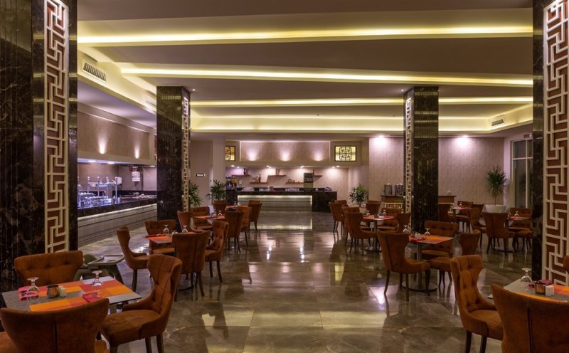 Hurghada utazás Pickalbatros Aqua Blu Resort (ex.sea World)