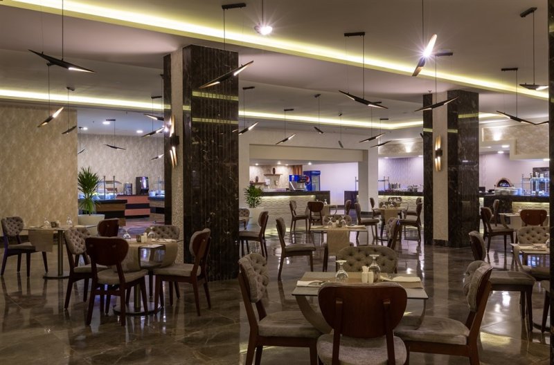 Hurghada utazás Pickalbatros Aqua Blu Resort (ex.sea World)