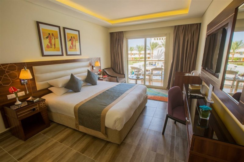 Hurghada utazás Pickalbatros Dana Beach Resort