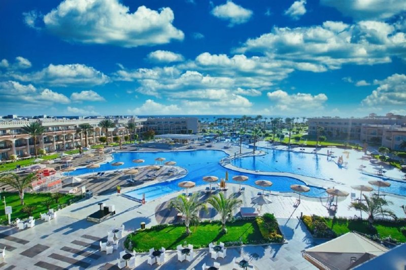 Sharm El-Sheikh utazás Pickalbatros Royal Moderna