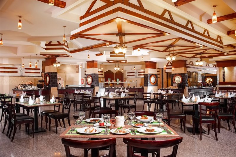 Sharm El-Sheikh utazás Pickalbatros Royal Moderna