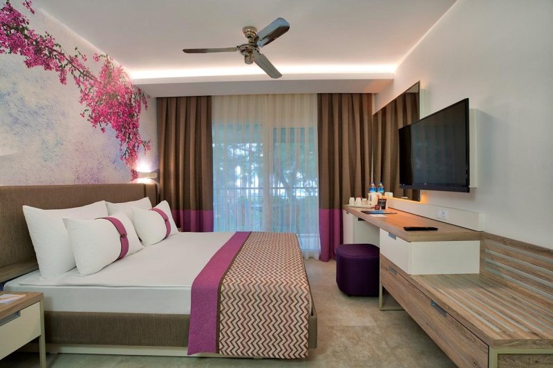 Kemer utazás Pirates Beach Club