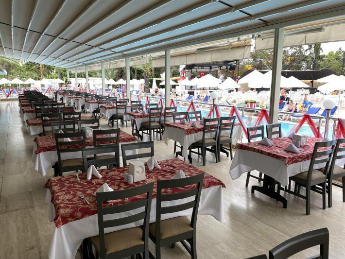 Kemer utazás Queens Park Goynuk