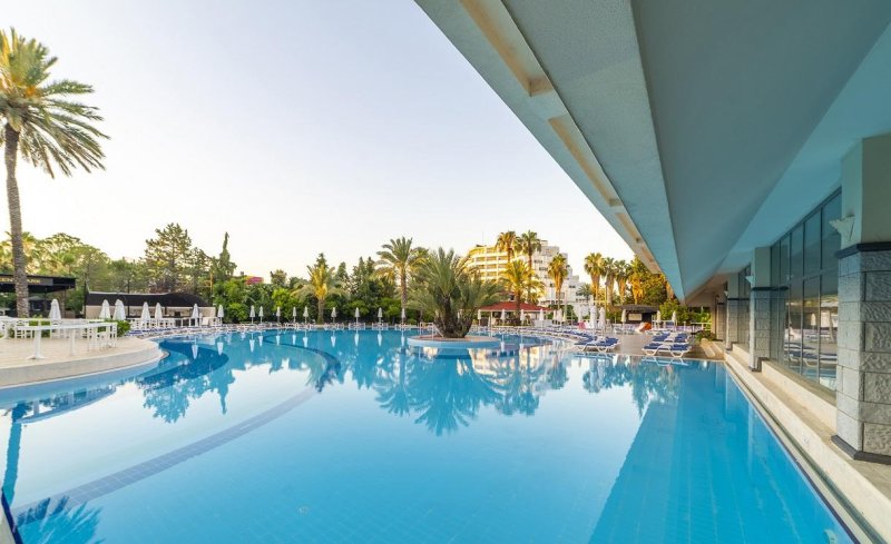 Kemer utazás Queens Park Goynuk