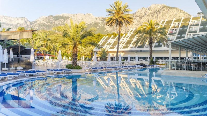 Kemer utazás Queens Park Goynuk