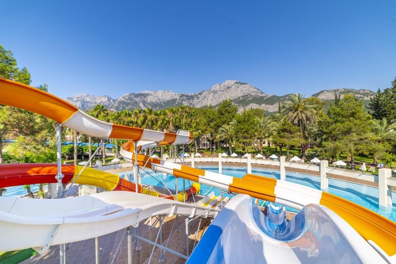 Kemer utazás Queens Park Goynuk