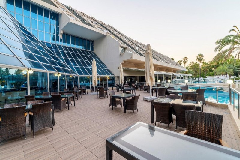 Kemer utazás Queens Park Goynuk