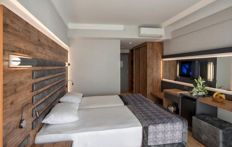 Alanya utazás Riviera Zen Hotel