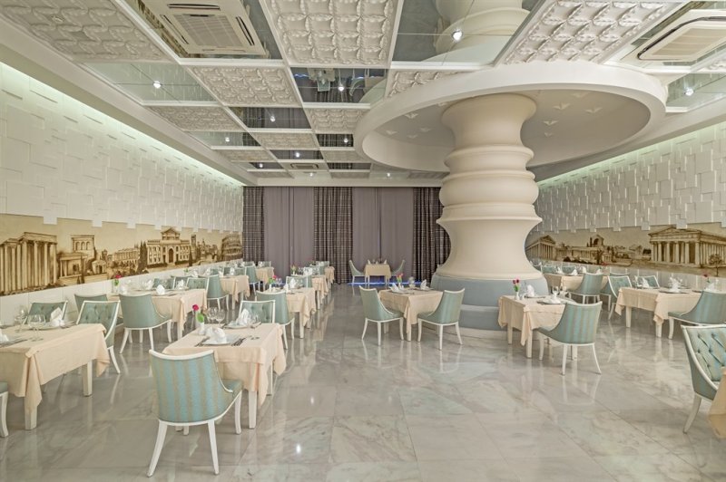 Antalya utazás Royal Holiday Palace