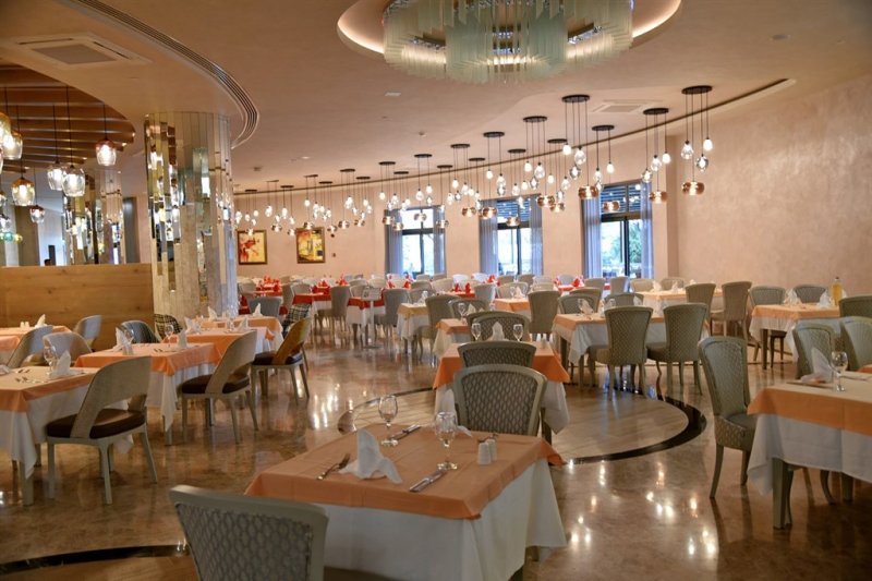 Antalya utazás Royal Wings