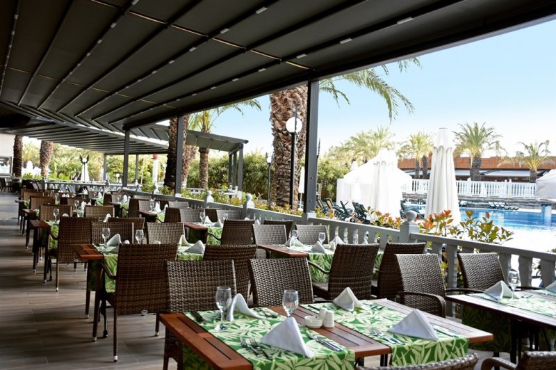 Antalya utazás Royal Wings