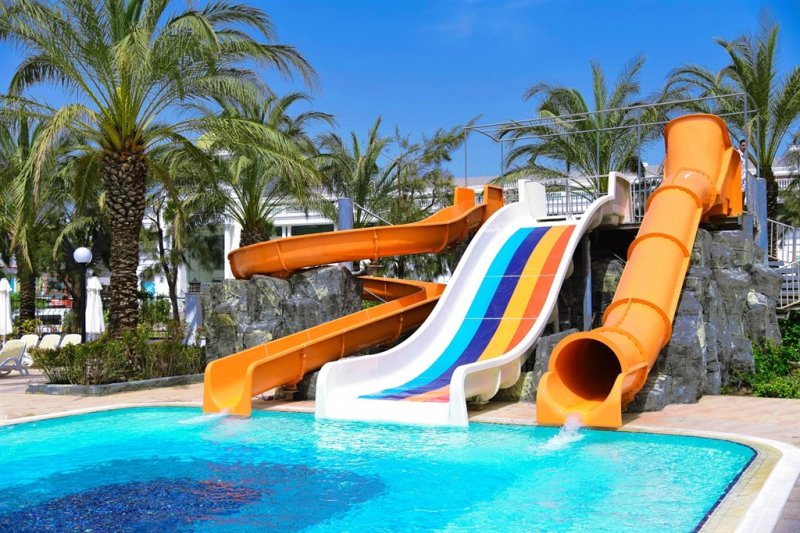 Antalya utazás Royal Wings