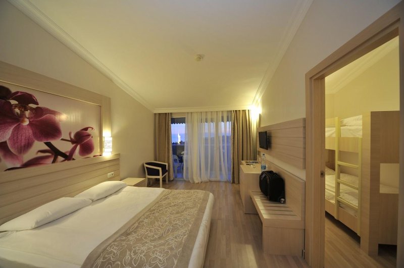 Side utazás Seaden Corolla Hotel