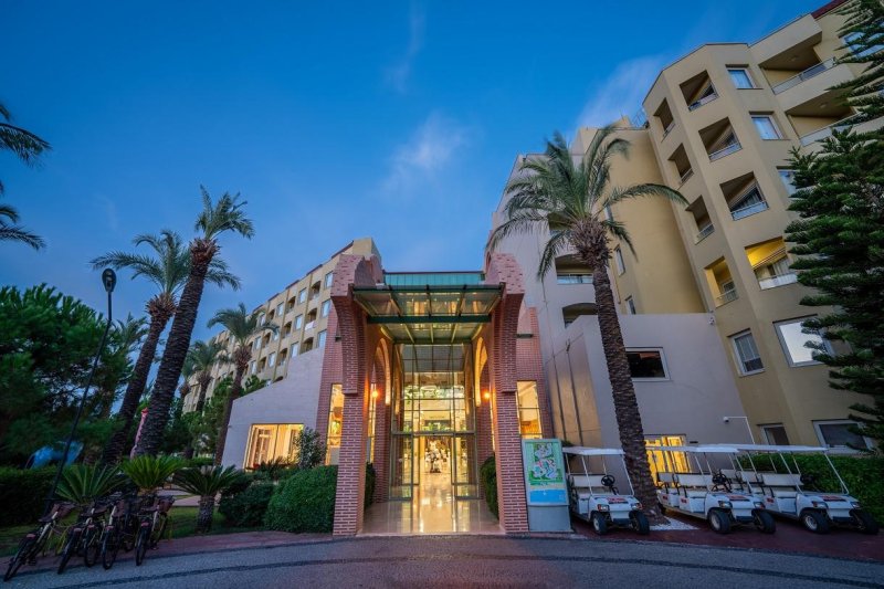 Side utazás Selectum Family Resort Side