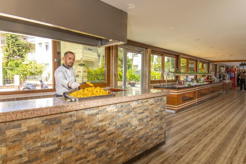 Side utazás Selenium Hotel