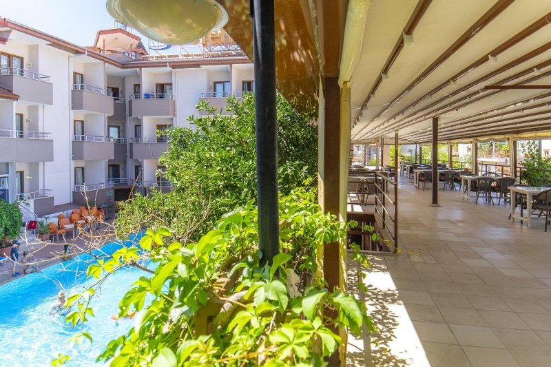 Side utazás Selenium Hotel