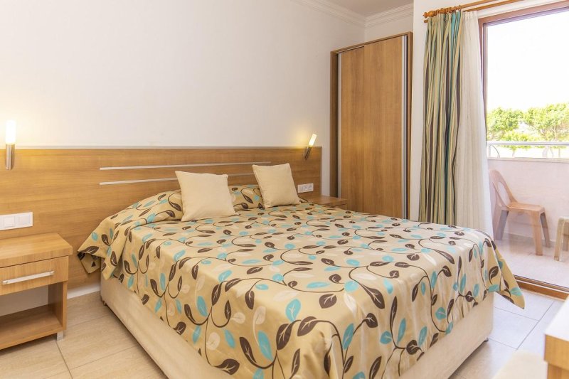 Side utazás Selenium Hotel