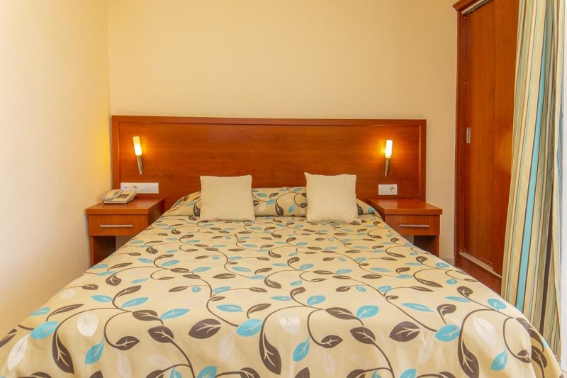 Side utazás Selenium Hotel